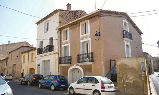 Saint-Thibery House | A charming renovated village holiday home located in a small village.