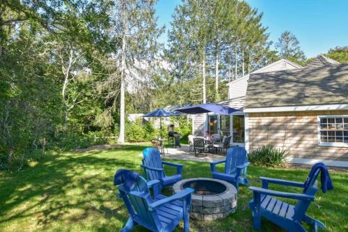 East Harwich House | A Contemporary Gem w Cape Character Dog Friendly