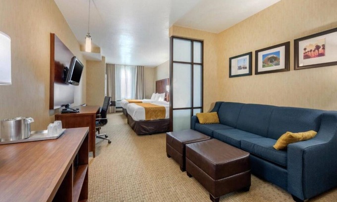 La Puente House | A convenient stay near L.A.!