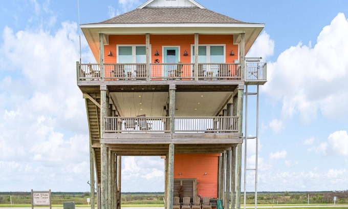 Port Bolivar House | A Cool Change: 3 BR, 2 BA House in Gilchrist, Sleeps 8