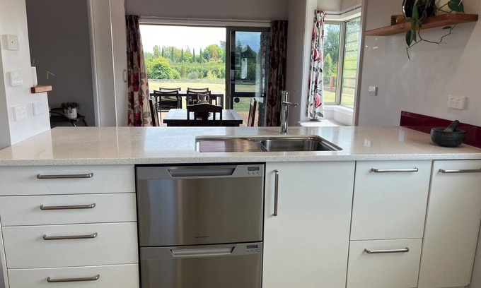 Havelock North House | A cosy oasis on the Edge of the Havelock North Village.