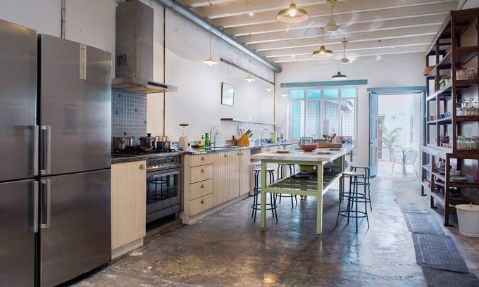 Downtown George Town House | A Cozy & Stylish 1890s Heritage House