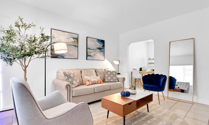 Southwest Coconut Grove House | A cozy tropical home in the heart of coconut grove