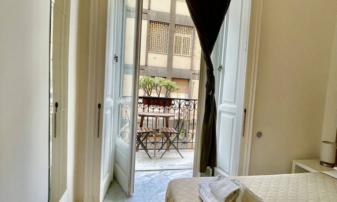 Naples City Centre Bed & Breakfast | A ddurmì
