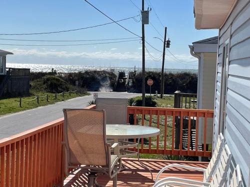North Topsail Beach House | A Drunken Parrots Beach Side Paradise