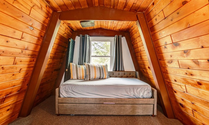 Diamond Valley Cabin | A Frame Retreat - Prescott Cabin Rentals