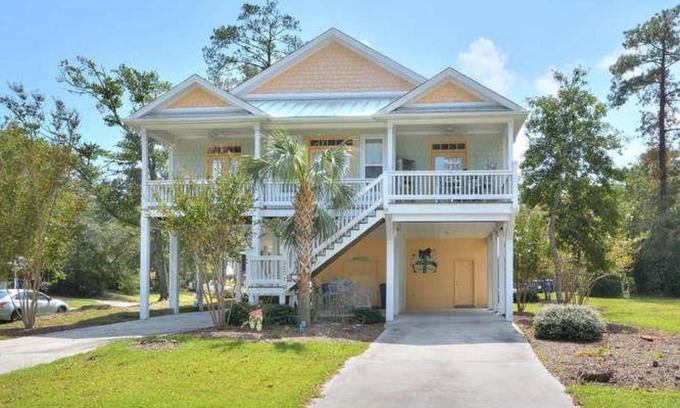 Tranquil Harbour House | A Gift From Heaven
