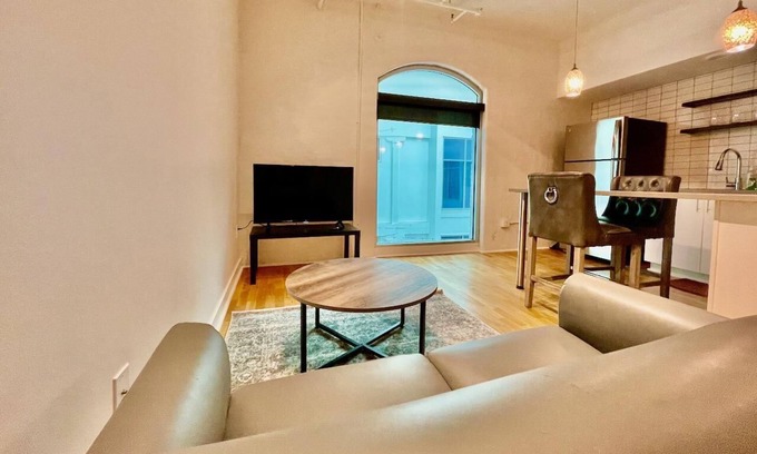 Old Market Apartment | A historic 700 square foot Atrium loft in the heart of the Old Market