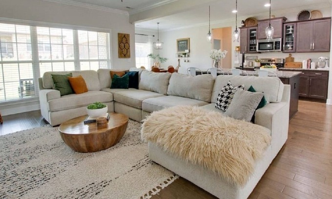 Madison House | A Home Away From Home (Sleeps up to 9 guest)