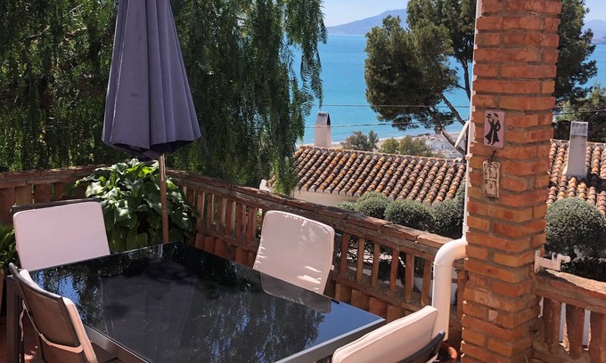 El Candado Apartment | A home-from-home with stunning views fibre-optic broadband + UK and Spanish TV