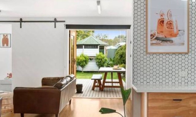 Herne Hill House | A Knight In - sleeps 6