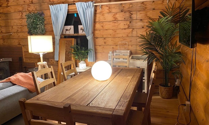 Higashiizu House | A log house with a cute southern French interior /Kamo-gun Shizuoka