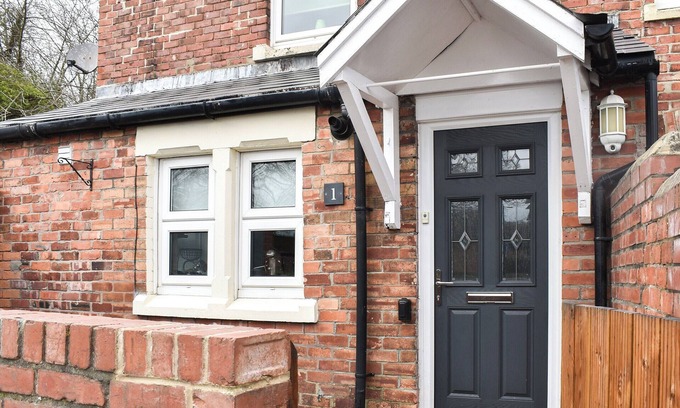 Houghton le Spring Cottage | A lovely bolthole for two beside the river and C2C route.