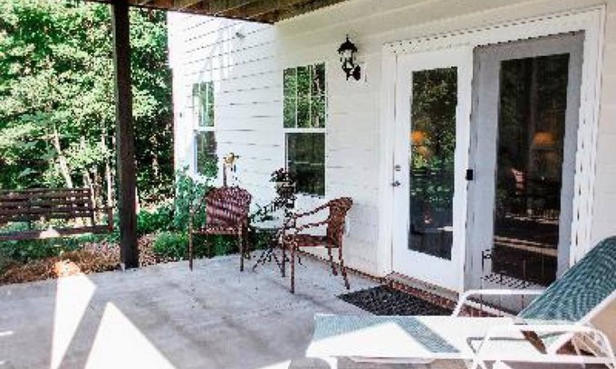Pinnacle Bed & Breakfast | A Mighty Oak B&B