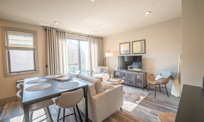 Traverse City Condo | A modern condo in the heart of downtown