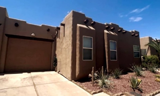 Needles House | A NEW Home on the Golf Course.