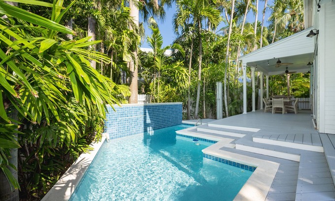 Bahama Village House | A Palm Tree Haven in Key West