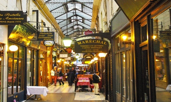 Quartier de la Porte-Saint-Denis Apartment | A paradise for food lovers- An essence of French gastronomy in Montrogueil