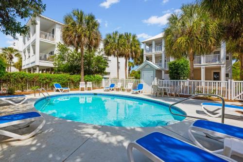 Seagrove Beach House | A Perfect Summer East by AvantStay Private Pool Bikes