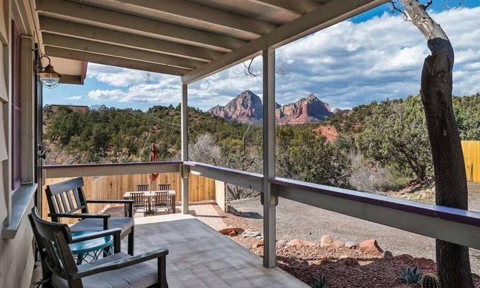 Uptown Sedona House | A Pet Friendly Red Rocks View Cabin in downtown Sedona near everything!
