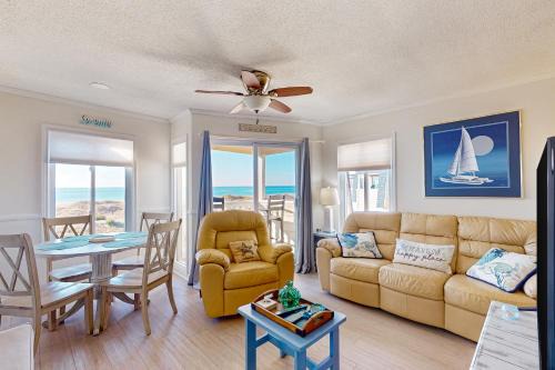 Morehead City Apartment | A Place At The Beach 322