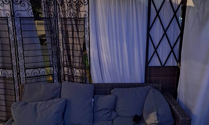 Peabody House | A place where you can unwind and completely be yourself. AC, Wi-Fi and roku