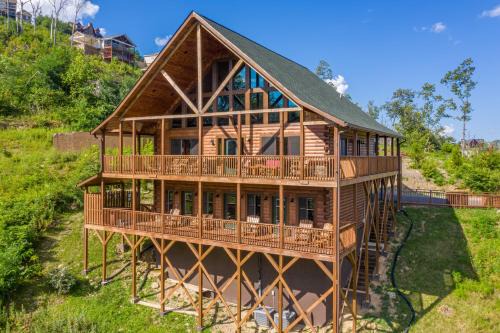 Chalet Village North Ski Chalet | A Plus Amazing Views by Eden Crest