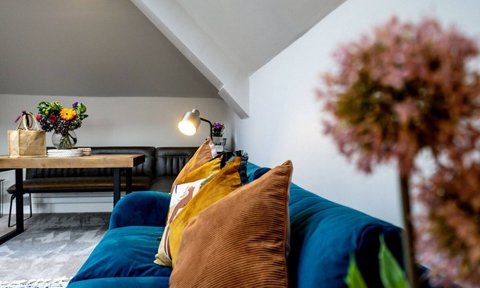 Bootham Apartment | A premium stay that sleeps 2 guests in 1 bedroom