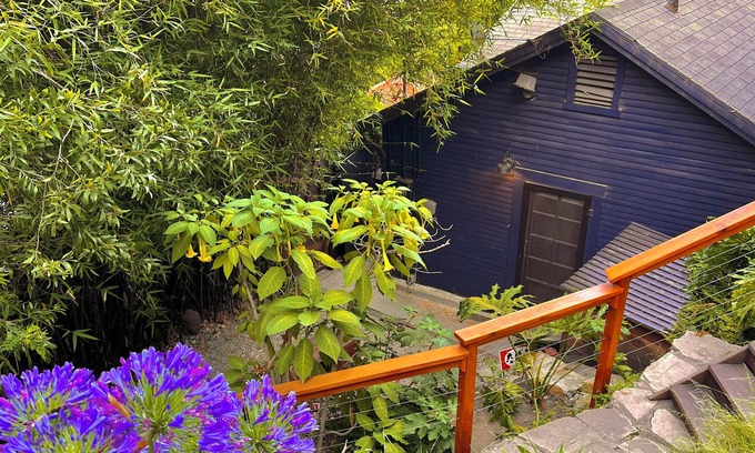 Los Feliz Cottage | A Private Garden Cottage in the Hills