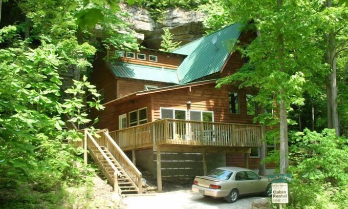Pine Ridge Cabin | A Quiet Getaway Near Natural Bridge SP, The Red River Gorge, And Muir Valley