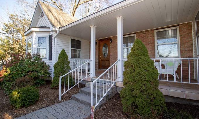 Stroudsburg House | A quiet mountaintop retreat with all the comforts of home!