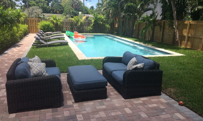 Central Oakland Park Apartment | A Quiet Oasis - Private Studio - Large Saltwater Pool