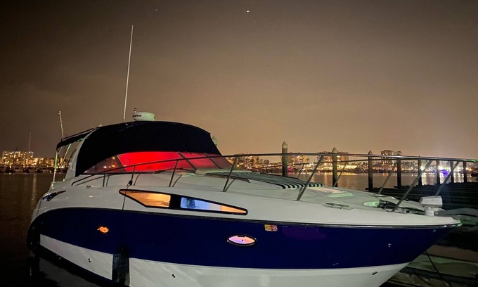 Marina del Rey Boat Rental | A romantic night for couples in the yacht in Marina del Rey, Los Angeles