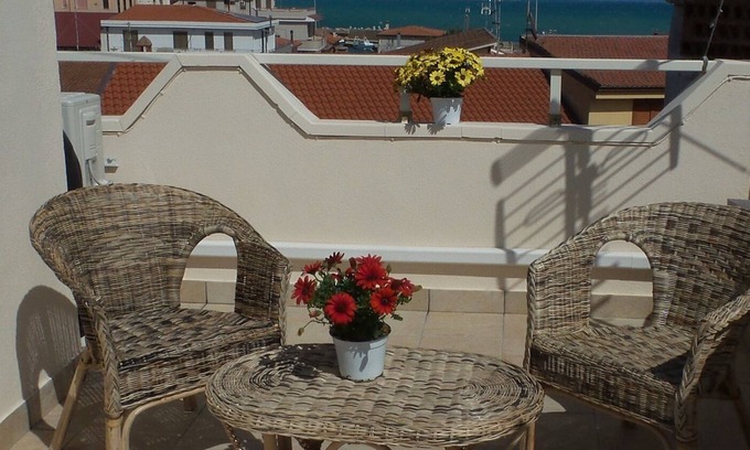 Le Castella House | a room in the picturesque village of Le Castella