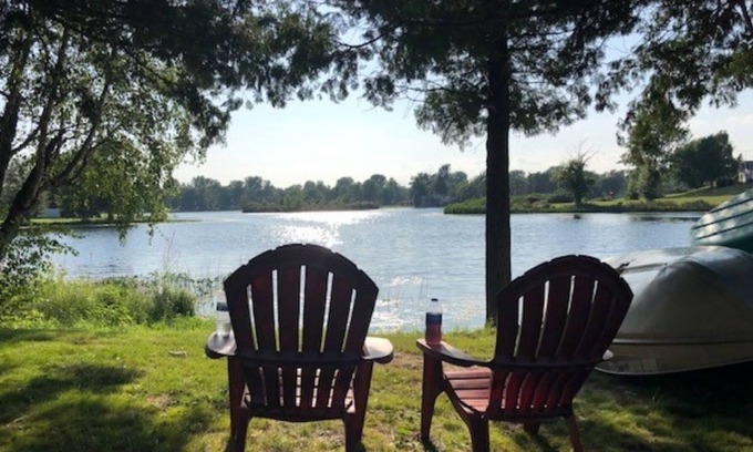 Deford House | A Rural Lake Cottage