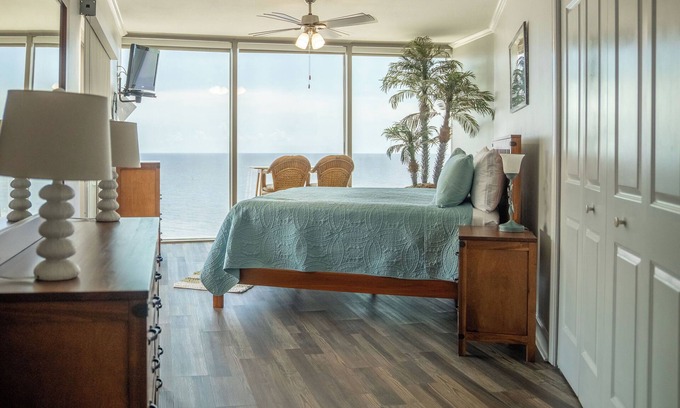 Biloxi Condo | A Shore Thing at Sea Breeze - 2be/2ba amazing views condo with private balcony!