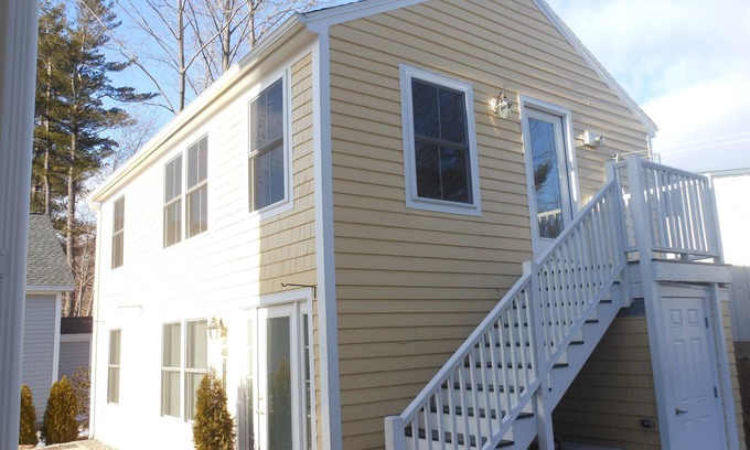 Ogunquit Condo | A short walk everywhere. Great Fall and Spring Rates