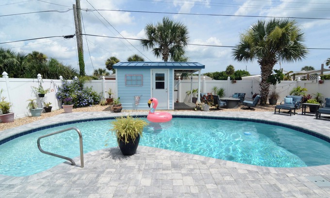 Roberta Heights House | A Slice of Paradise just steps from the ocean & the Intracoastal