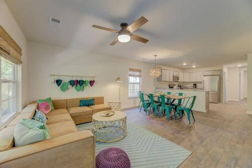 Columbia House | A Sunny Stylish 4BR 3BA