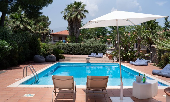 Mascalucia Villa | A surrounded garden Villa, in the proximity of Catania and Etna