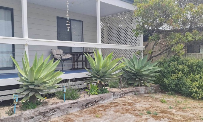 Warrenben House | A Sweet Retreat - Only 5 Minute Walk From Jetty, Playground, Hotel & Beach!