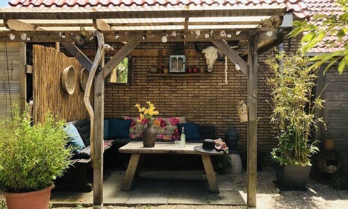Vlissingen House | A tastefully decorated holiday home, ideal location, close to the beach and city