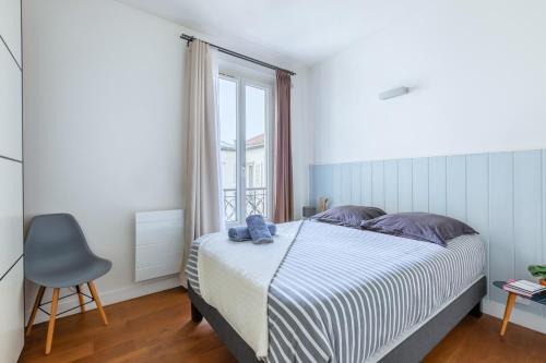 Asnieres-sur-Seine Apartment | A terrace in the sun, cozy flat in Asnières