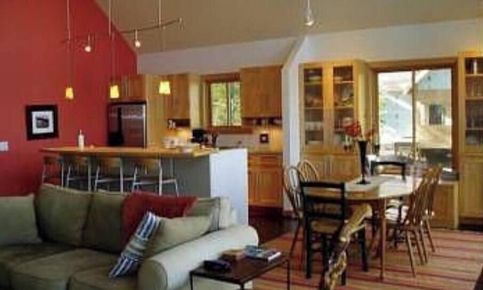 Northwoods Beach Ski Chalet | A very beautiful chalet
