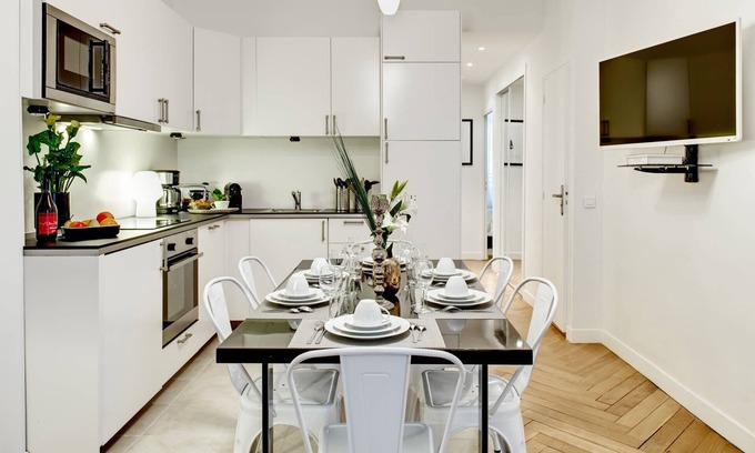 Gaillon Apartment | A VERY UNIQUE WARM AMOSPHERE OF OPERA,QUATRE SEPTEMBRE- RUE DE LA MICHODIERE
