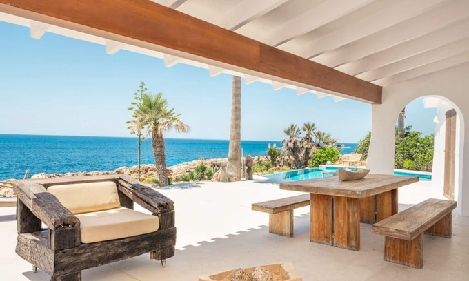 Cap d'en Font Villa | A villa right on the coast in Cap D'en Font, Menorca