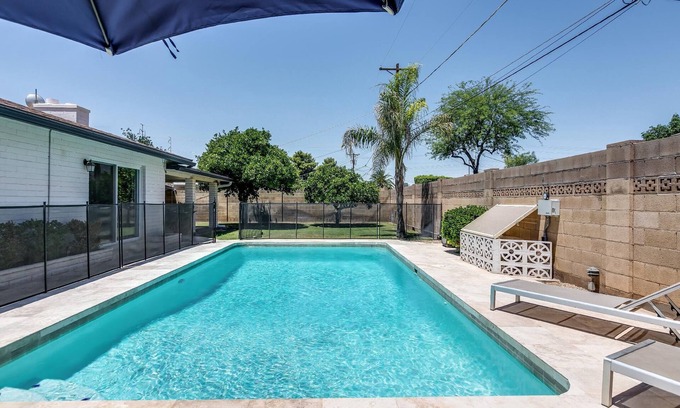 Village Grove House | A warm and welcoming ambience awaits you in this home