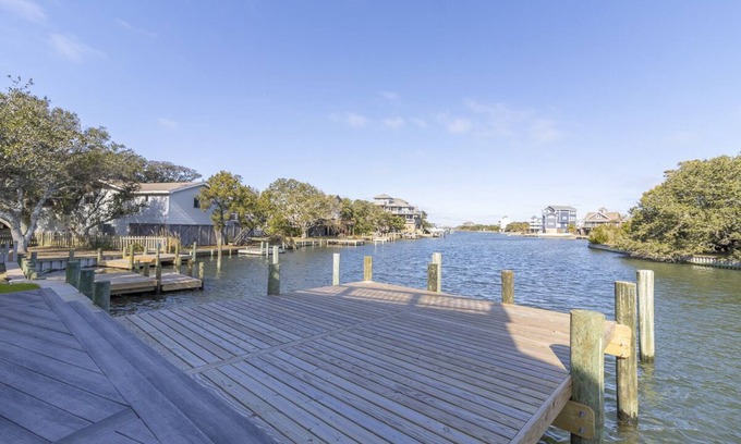 Brigands' Bay House | A Water Lover's Paradise w/ Breathtaking Views From All 3 Levels