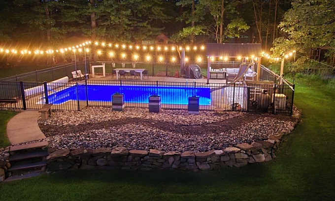 Saratoga Springs House | A welcoming retreat ideally situated just 10 minutes from Saratoga Springs.