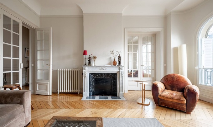 Montparnasse Apartment | A Window to Paris, by Veeve